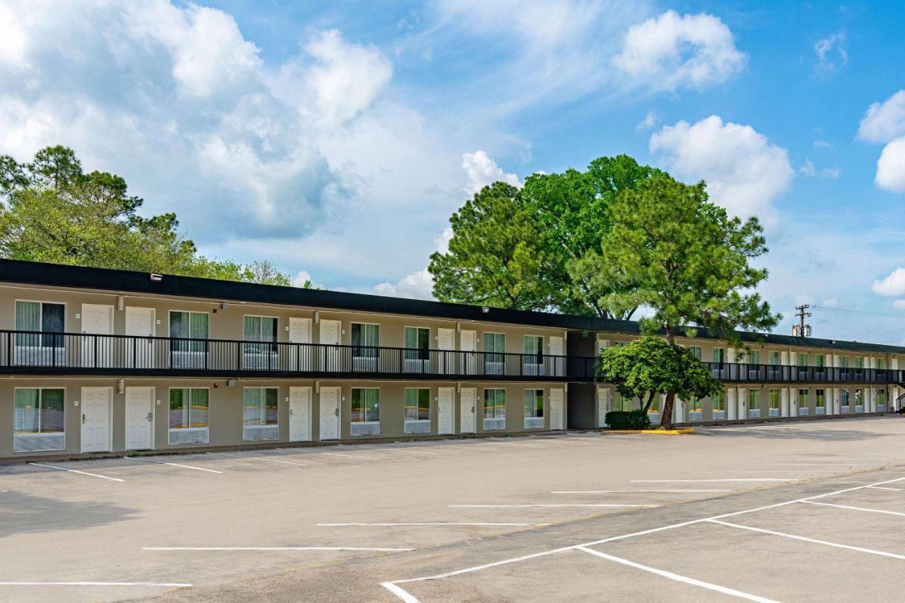 Rodeway Inn Huntsville Buitenkant foto